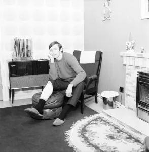Alan Stephenson West ham centre half rests dejectedly after his leg injury