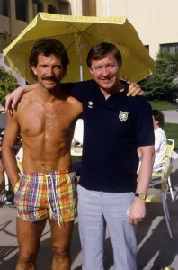 T Shirt Prints: Alex Ferguson and Graeme Souness in Mexico June 1986 Souness topless wearing shorts