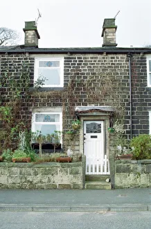 Alex Higgins has bought a &pound;75, 000 cottage in a village in Greater Manchester as a