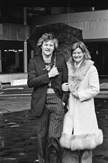 Manchester Collection: Alex Higgins. Snooker player. Alex is pictured here in December 1975 with an