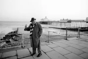 Alf Garnett in Eastbourne: Warren Mitchell as Garnett on the sea-front at Eastbourne