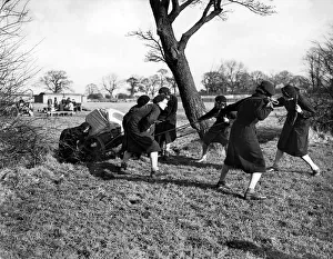 From all England 1, 000 Girl Guides have volunteered for a Commando