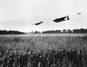 01179 Prints: Allied troops proceed inland into Northern France on the mission to liberate France