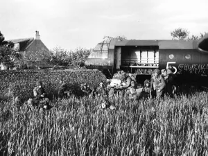 01179 Prints: Allied troops proceed inland into Northern France on the mission to liberate France