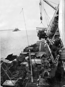 01179 Prints: Allied troops proceed inland into Northern France on the mission to liberate France
