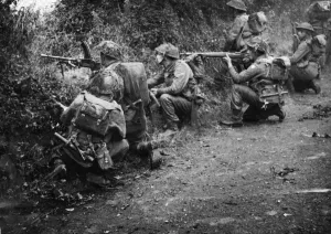 01179 Prints: Allied troops proceed inland into Northern France on the mission to liberate France