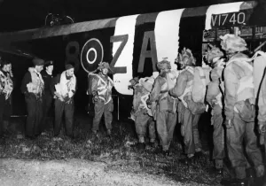 01179 Prints: Allied troops proceed inland into Northern France on the mission to liberate France