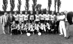 Alvechurch Football Club group and sponsors The Rockin Berries