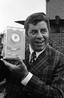 American comedian Jerry Lewis, in London for cabaret season