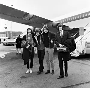 00358 Prints: American group The Lovin Spoonful arrive at London airport from New York