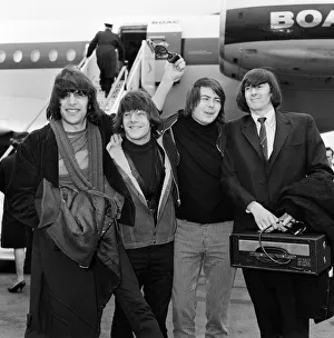 Eids Prints: American group The Lovin Spoonful arrive at London airport from New York