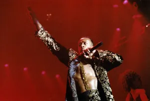 00753 Prints: American singer MC Hammer performs in concert at the Whitley Bay Ice Rink, Tyne and Wear