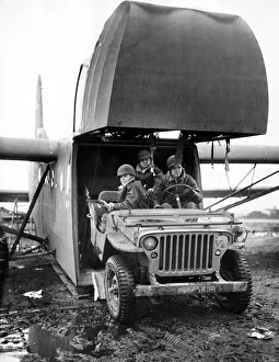 Jeep Prints: An American Waco glider cointaining a Willy jeep sent to Devon