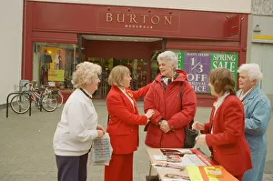00968 Prints: Angela Eagle (2nd from - left) and her twin sister Maria (right