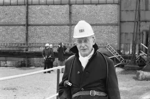 01325 Prints: The Archbishop of Canterbury Donald Coggan visits Betteshanger Colliery, Kent
