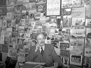 01004 Prints: Archie Powell, the former ships cook who rose to be a newspaper executive