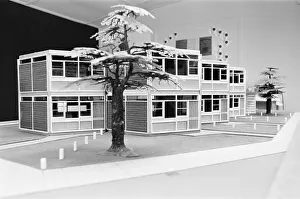 00863 Prints: Architects model of The Formula House, Warwick, 24th February 1964