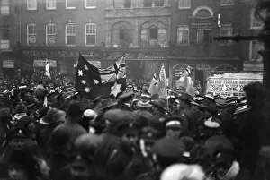01136 Prints: Armistice Celebrated. Cambridge let itself go