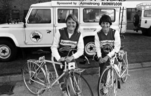 00661 Collection: Armstrong World Industries Limited. Cyclists Charlie Hewat (l) and Julie Edwards