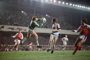 Arsenal 0 v 0 Liverpool, Littlewoods League Cup 3rd round (replay) at Highbury