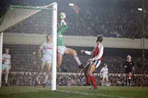 Arsenal 0 v 0 Liverpool, Littlewoods League Cup 3rd round (replay) at Highbury