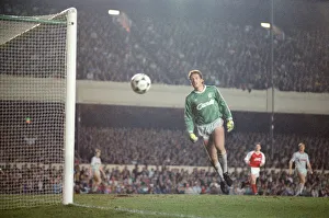 Arsenal 0 v 0 Liverpool, Littlewoods League Cup 3rd round (replay) at Highbury