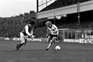 Images Dated 27th December 1980: Arsenal (1) v. Ipswich (1). Action from the match. December 1980 80-07210-003