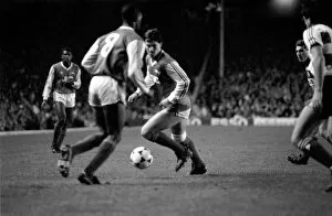 Images Dated 6th December 1986: Arsenal 3 v. Queens Park Rangers 1. Division One Football. December 1986 LF21-11-008