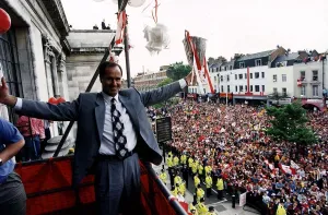 Core93 Prints: Arsenal Manager George Graham holds the European Cup Winners Cup trophy At Islington Town