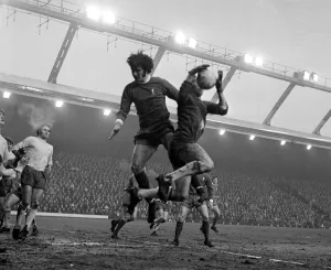 Arsenal v Liverpool 2-1 Final Score Arsenal keeper Bob Wilson beats Larry Lloyd to