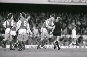 01220 Prints: Arsenal v Manchester United January 1988 Division one Football @ Highbury