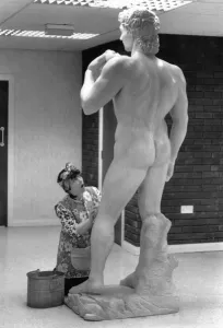 00077 Prints: Art-Sculpture: Clean Fun ! Cleaner Vivien Richardson, 41