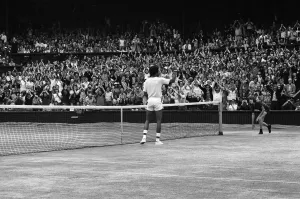 Sports Venue Prints: Arthur Ashe playing against Jimmy Connors in the Wimbledon Gentlemens Singles final