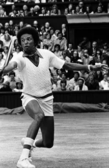01267 Prints: Arthur Ashe playing against Jimmy Connors in the Wimbledon Gentlemens Singles final