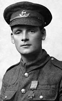 00601 Prints: Arthur Hutt VC, 1889- 1954, English recipient of the Victoria Cross