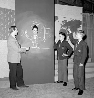 Drawing Prints: Artist Tony Hart with television personalities Eamon Andrews