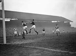 Images Dated 23rd August 2012: Aston Villa 1-0 West Brom, FA Cup match, Thursday 28th March 1957