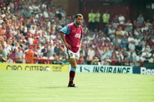 00832 Prints: Aston Villa 3 -1 Manchester United Premiership match held at Villa Park. 19th August 1995