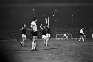 00913 Prints: Aston Villa 5 - 1 Liverpool, League Division One match held at Villa Park