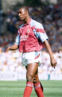 00441 Prints: Aston Villa footballer Paul Mortimer in action during the league match against Sheffield
