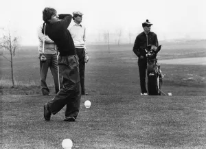 00325 Prints: Aston Villa midfielder Gordon Cowans playing golf in his free time. 30th April 1983