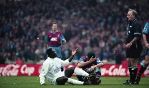 Aston Villa v Leeds United Coca-Cola Cup final at Wembley Stadium, 24th March 1996
