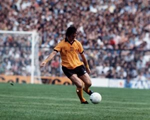 Wanderers Collection: Aston Villa v Wolverhampton Ken Hibbett of Wolves August 1978