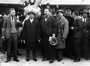 00061 Prints: Atlantic Fliers at Cryodon. Captain Erroll Boyd, Mr. Lavine and Lt. H. Connor