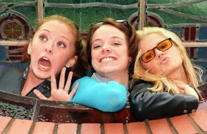 Atomic Kitten Music Group September 1999 l-r Natasha aged 17 - Liz aged 18