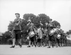 The ATS Marching band during WW2 - 1941 Women doing mens jobs during the war