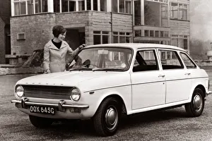 Automobile Prints: Austin Maxi 1969 - Motors - Motor Cars - Car Austin