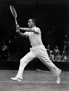 00042 Prints: Australian Vivian McGarths match against Wilmer Allison should be the opening