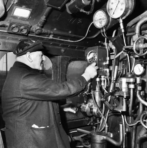 00011 Prints: Automatic Safety Device on the Kings Cross to Newcastle Express Engine