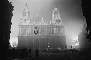 Auxiliary fire engines and pumps outside St Pauls Cathedral, Ludgate Hill, London